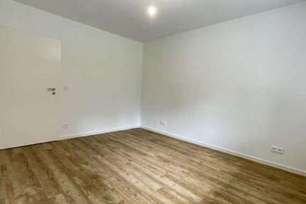 Wohnung Mülheim Broich - 3 Zimmer, 77 m&sup2;, 460&euro; | Angebot:26521646