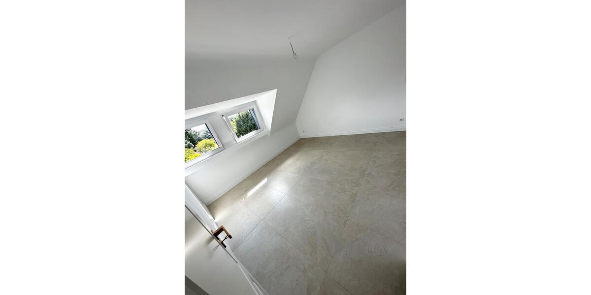 Dachgeschoßwohnung Oberhausen Biefang - 3 Zimmer, 55 m&sup2;, 900&euro; | Angebot:27586987