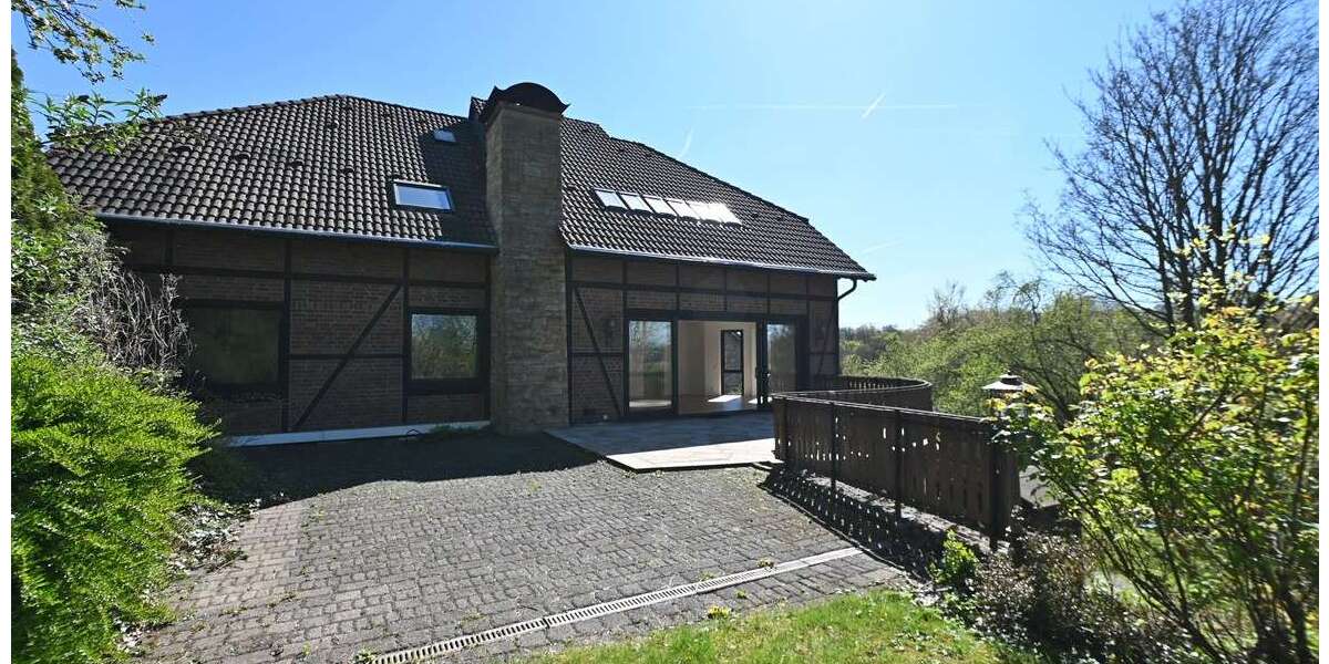 Einfamilienhaus Essen Stadtbezirk III - 10 Zimmer, 367 m&sup2;, 1.150.000&euro; | Angebot:26508141