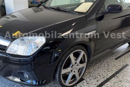 Opel Tigra 135.000 km 3.690 &euro; Recklinghausen 45657
