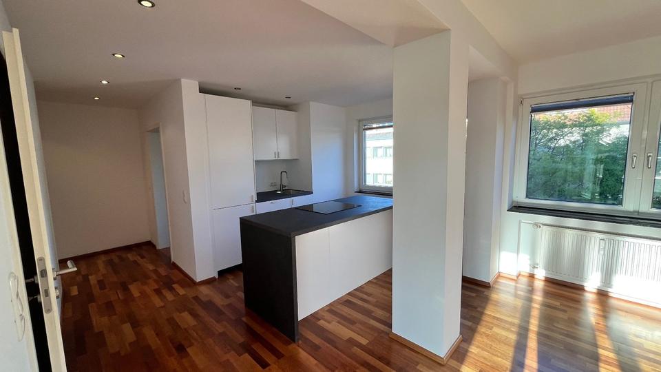 Etagenwohnung Essen Stadtbezirk II - 3 Zimmer, 101 m&sup2;, 1.200&euro; | Angebot:26456087