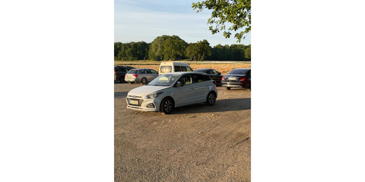 Hyundai i20 71.000 km 9.900 &euro; Oer Erkenschwick 45739