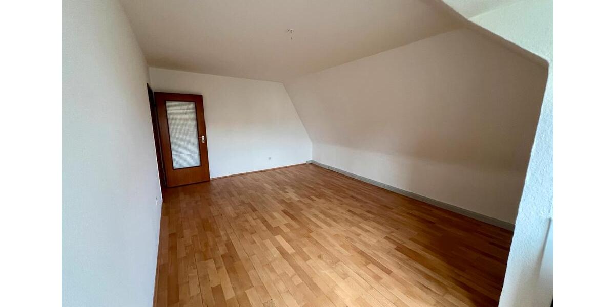 Dachgeschoßwohnung Recklinghausen König Ludwig - 3 Zimmer, 80 m&sup2;, 699&euro; | Angebot:27586950
