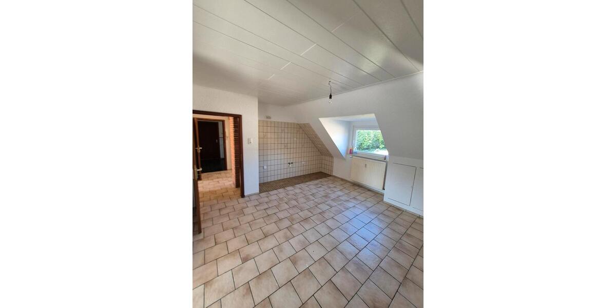 Dachgeschoßwohnung Bochum Bochum-Mitte - 2.5 Zimmer, 50 m&sup2;, 420&euro; | Angebot:27581550
