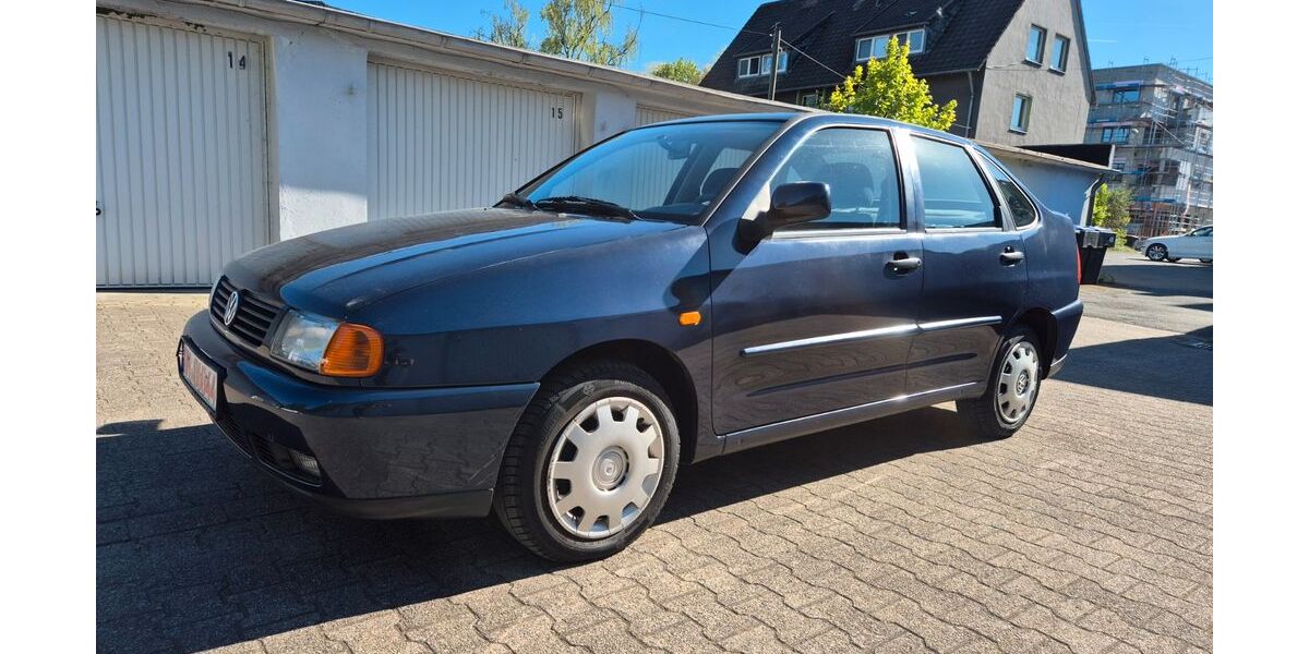 VW Polo 93.344 km 1.699 &euro; Lünen 44532