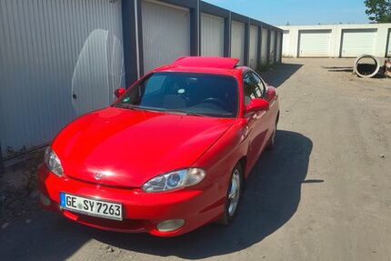 Hyundai Coupe 148.000 km 3.900 &euro; Gelsenkirchen 45889