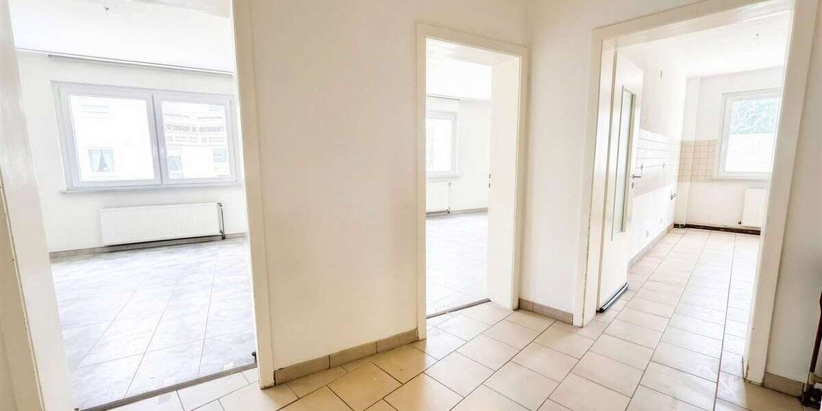 Attraktive 3,5-Zimmer-Erdgeschosswohnung mit Keller, Dachboden & optionaler Garage - Erdgeschoßwohnung Essen Stadtbezirk III | Angebot:27643187