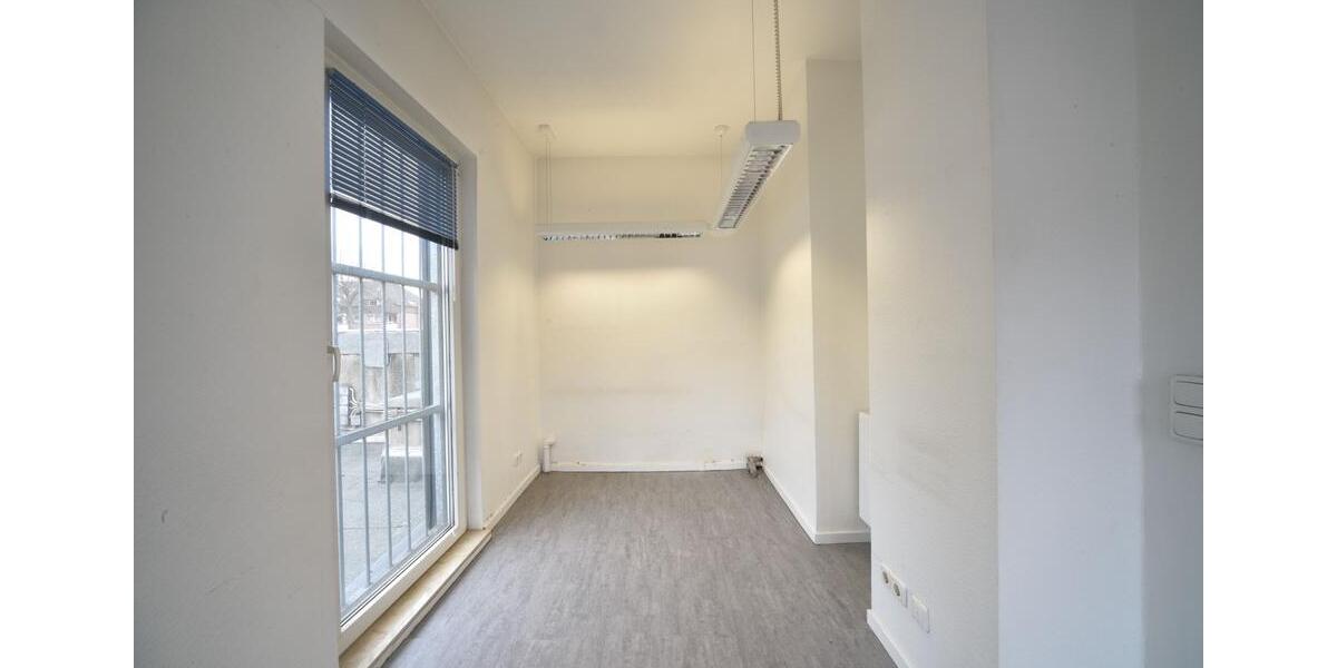 Etagenwohnung Oberhausen - 1 Zimmer, 75 m&sup2;, 700&euro; | Angebot:27564924