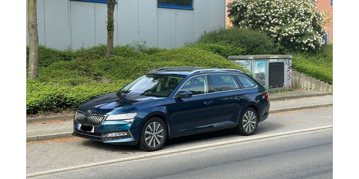 Skoda Superb 52.000 km 21.500 &euro; Essen 45147