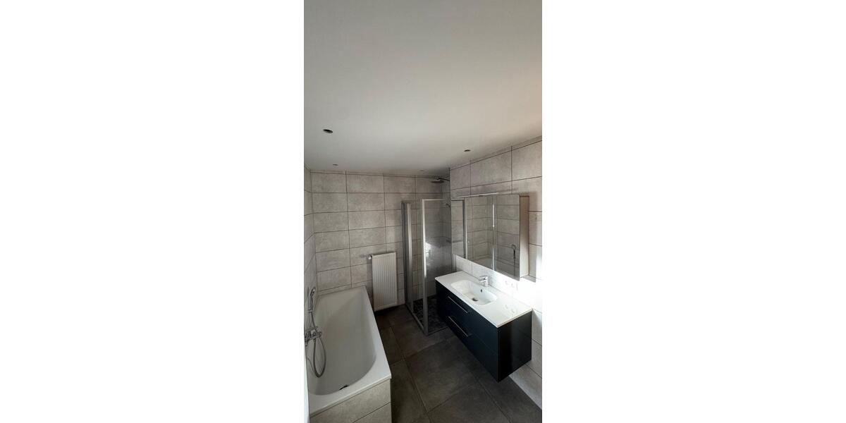 Doppelhaushälfte Oberhausen Schmachtendorf - 5 Zimmer, 120 m&sup2;, 479.000&euro; | Angebot:25250334