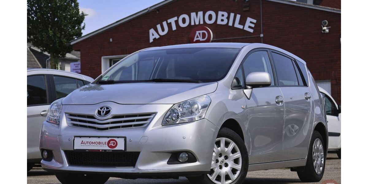 Toyota Verso 179.064 km 7.990 &euro; Dülmen 48249