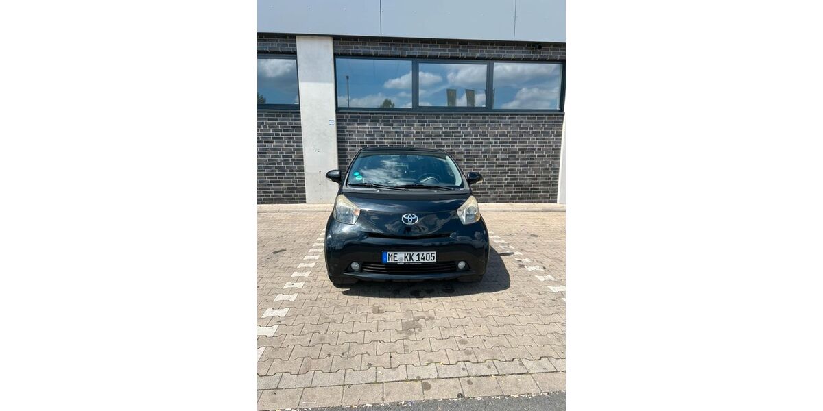Toyota IQ 147.590 km 2.400 &euro; Essen 45329