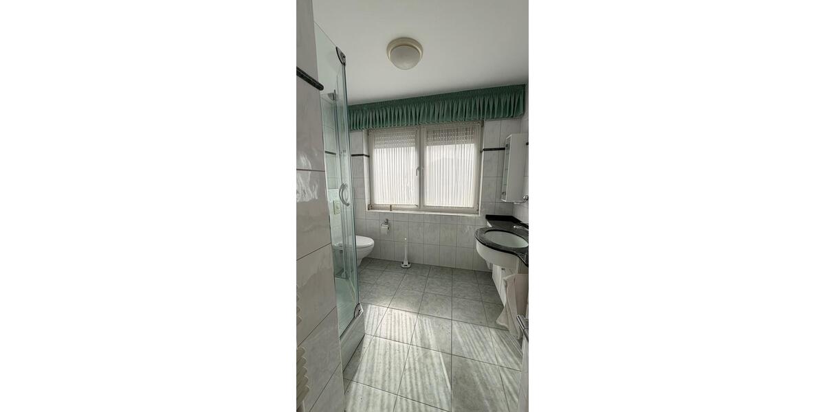 Einfamilienhaus Borken - 6 Zimmer, 270 m&sup2;, 2.300&euro; | Angebot:26340395