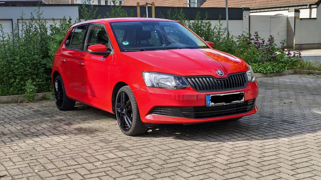 Skoda Fabia 127.464 km 5.450 &euro; Lüdinghausen 59348